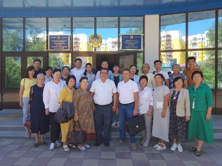 "Математика курсының күрделі тақырыптарын оқытуда математика мұғалімдерінің пәндік құзіреттіліктерін дамыту" тақырыбындағы пәндік курсы